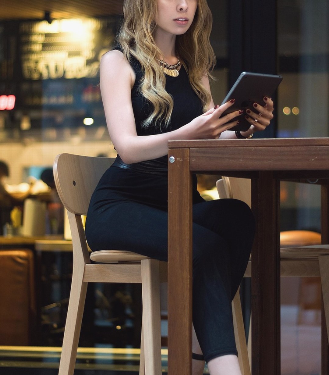 Free Reading or the Paid Weekly Edition: Which Suits You?